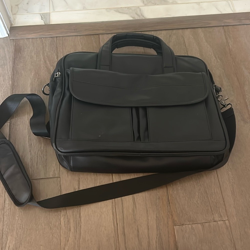 Men’s messenger bag